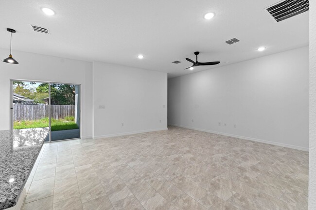 Building Photo - Available Now! Brand New 4/2 Single Family...