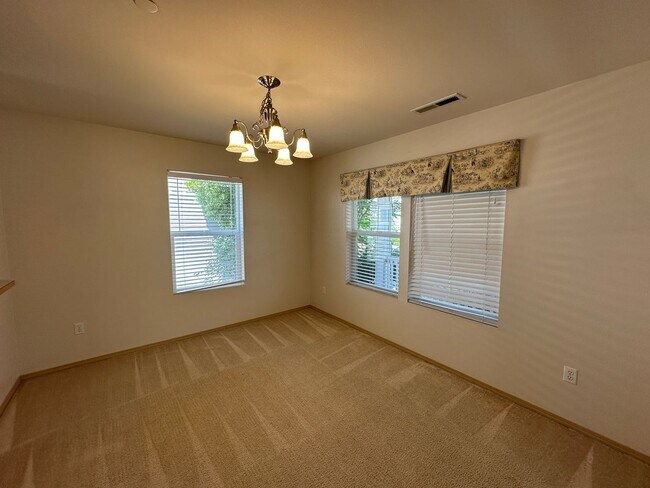 Foto del edificio - 1819 Hoffman Hill Blvd