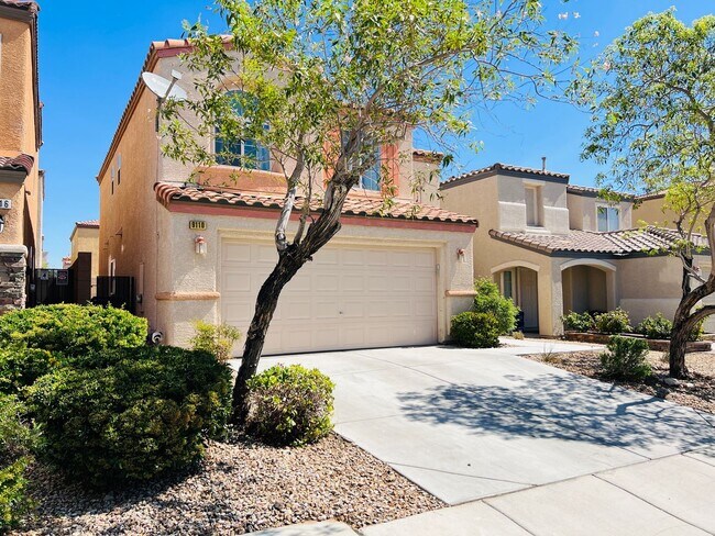 Building Photo - Pebble Creek At El Capitan