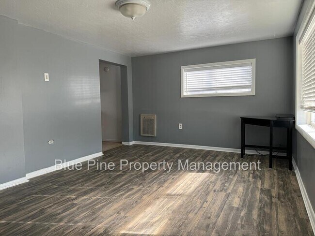 Foto del edificio - 631 College St