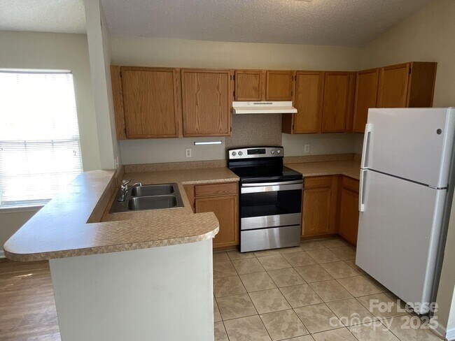 Building Photo - 9617 Rau Ct