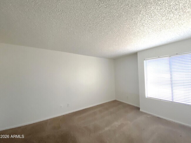 Foto del edificio - 7350 N Vía Paseo Del Sur