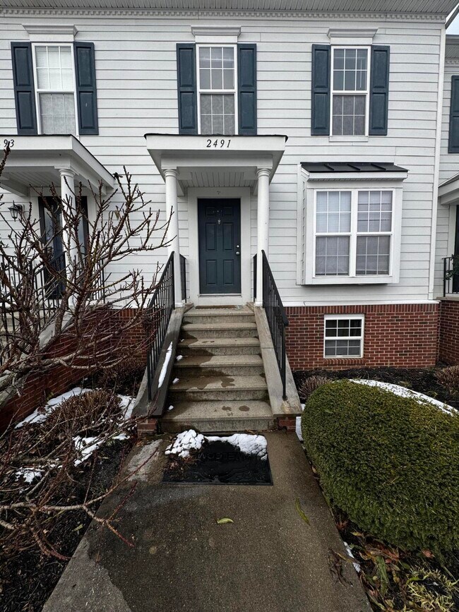 Foto del edificio - 2491 Aristocracy Cir