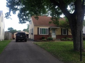 Building Photo - 1193 Pauline Ave