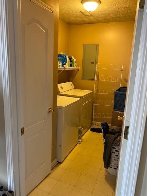 Building Photo - 222 University Ave