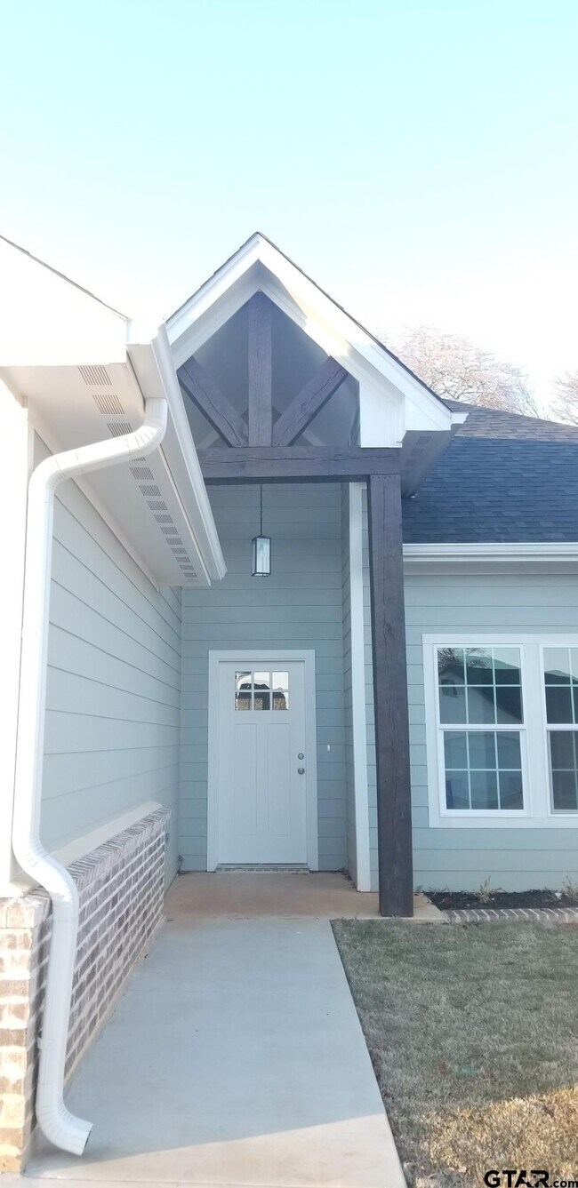 119 Rose Row Ln, Winona, TX 75792 House Rental in Winona, TX