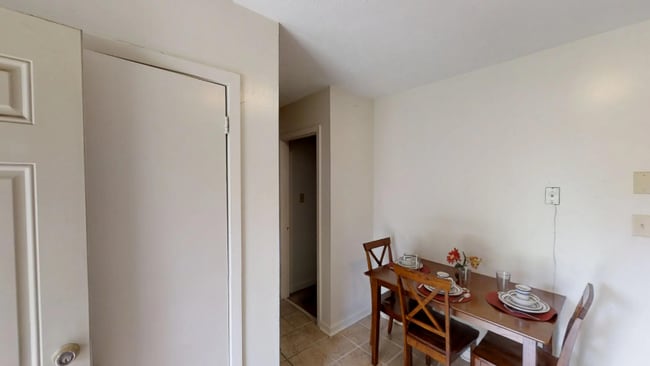 Foto del edificio - 245 Crabapple Cir