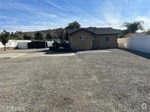 7159 Jurupa Rd