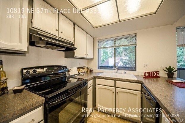 Foto del edificio - 10819 NE 37th Pl