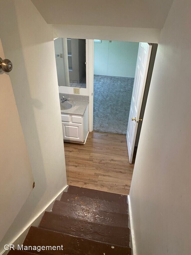 Foto del edificio - 4 br, 2 bath House - 47 Spring Hill Rd