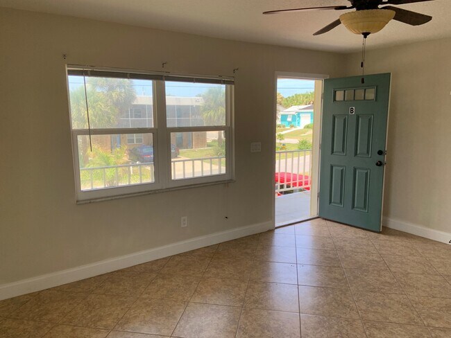 Foto del edificio - 305 N 3rd St