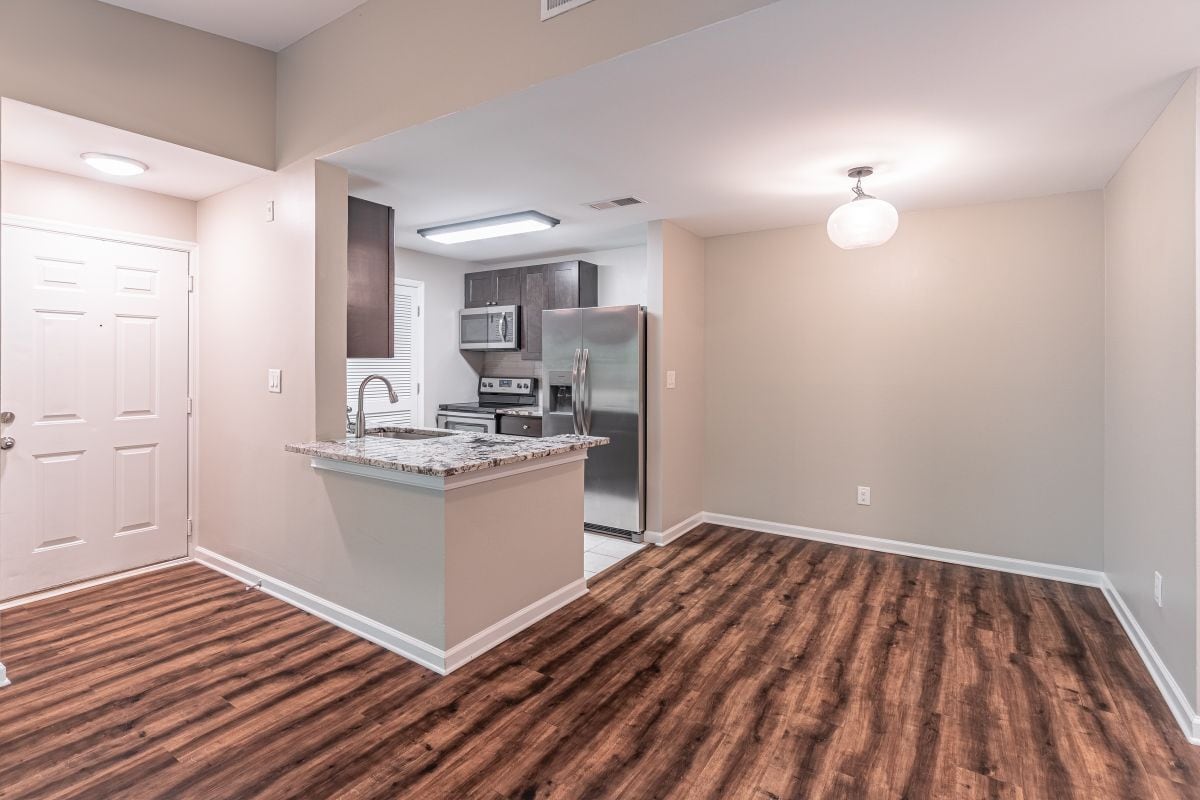 Foto principal - 547 Granville Ct