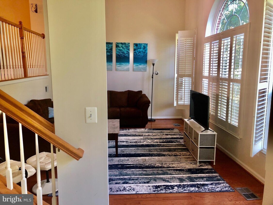 24755 Stone Station Terrace, Aldie, VA 20105 Townhome Rentals in