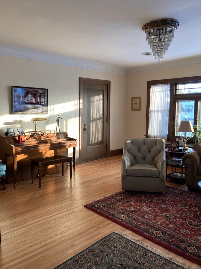Living Room - 4948 Aldrich Ave S