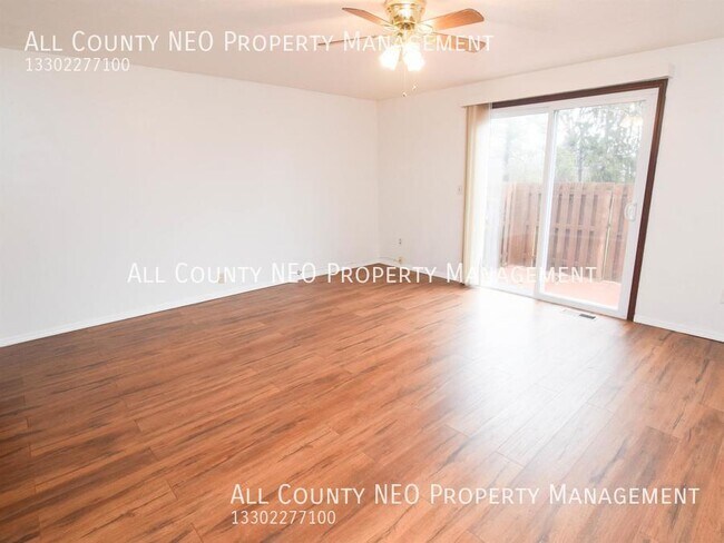 Foto del edificio - 1963 Ridge Meadow Ct. 2 Bed, 3 Bath Condo