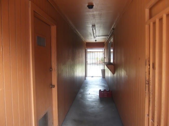 Hall to Laundry Facilities - 5117 Lavender St