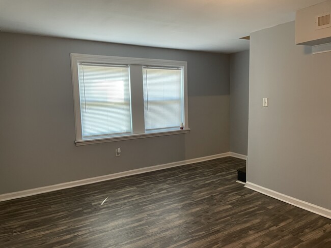 Building Photo - 207 Colleton Rd