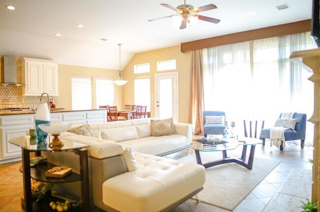 Foto del edificio - 6308 Silver Thistle Ln
