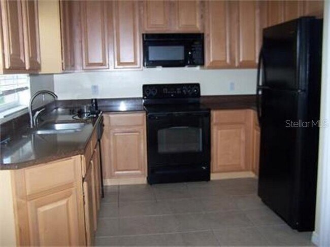 Building Photo - 449 Scarlatti Ct