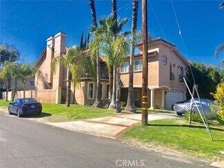 Building Photo - 5503 Tampa Ave