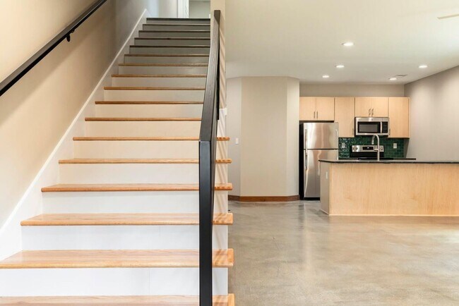 Foto del edificio - 5 Bed/5 Bath Phenomenal New Construction H...