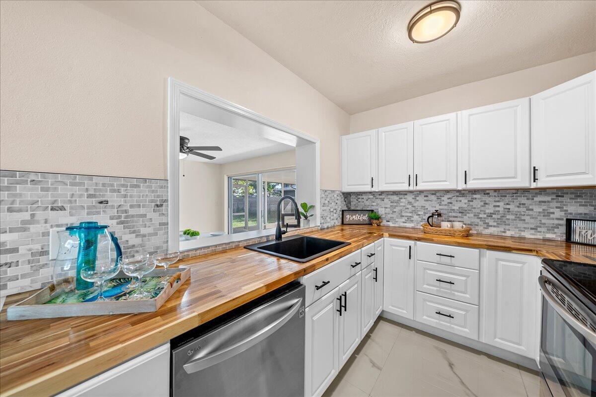 Foto principal - 3401 Purdue St