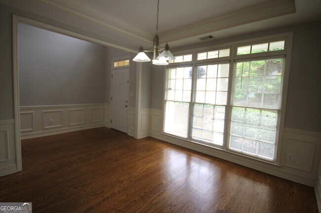 Building Photo - 1581 Oak Park Cove