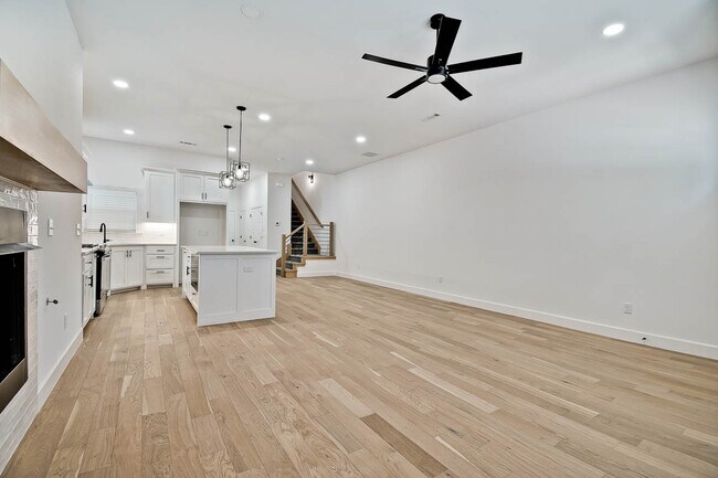 Foto del edificio - 502 W Persimmon St