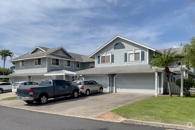 Building Photo - Fairway Villages