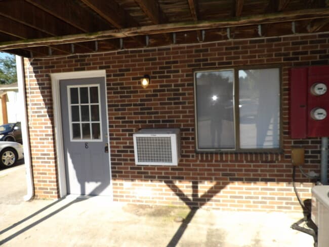 Building Photo - 65 Ashwood Ct