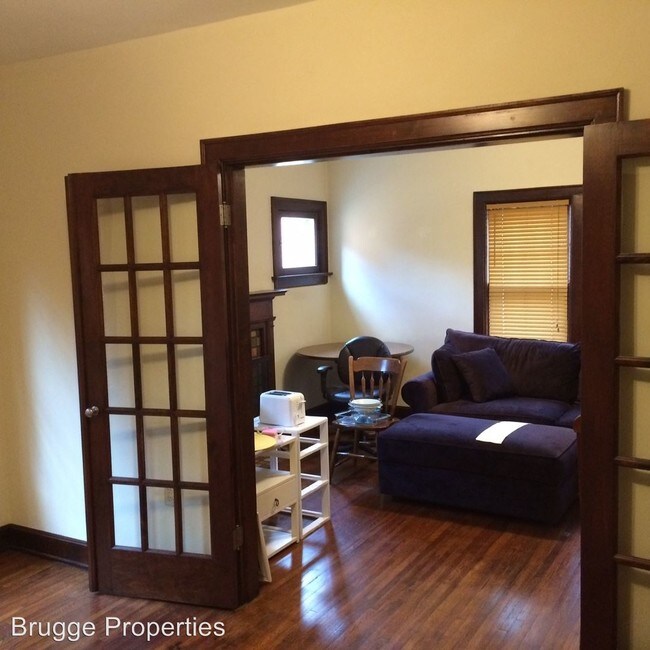 Building Photo - 295 Tappan St