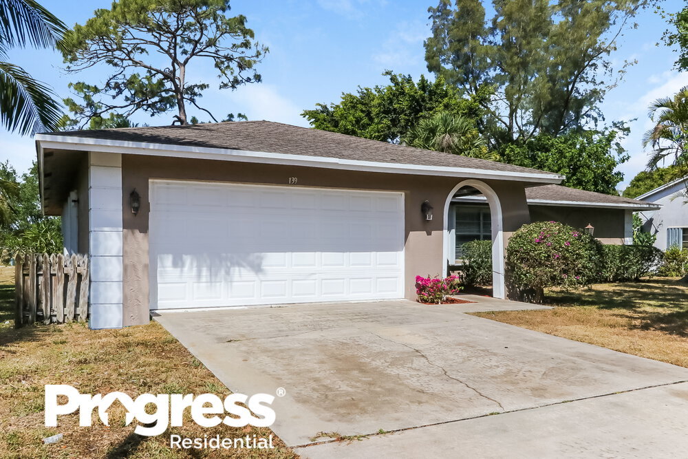 139 Heron Pkwy, Royal Palm Beach, FL 33411 House Rental in Royal Palm