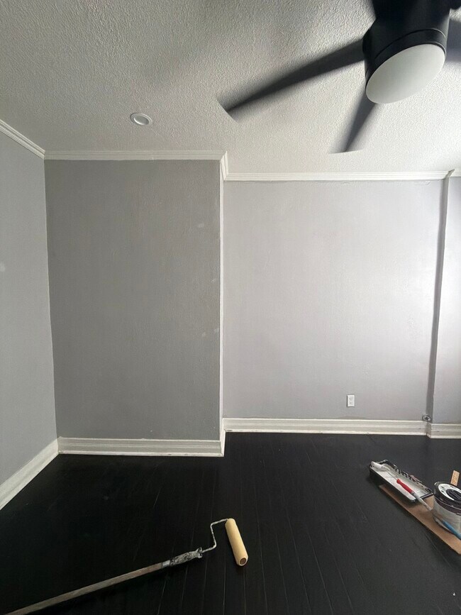 1st bedroom - 1114 W 57th St