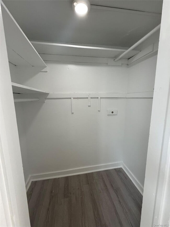 Building Photo - 437 3rd St