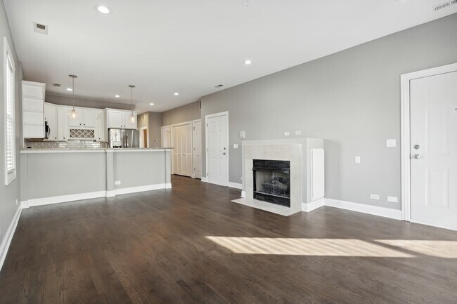 Foto del edificio - 524 N Hermitage Ave