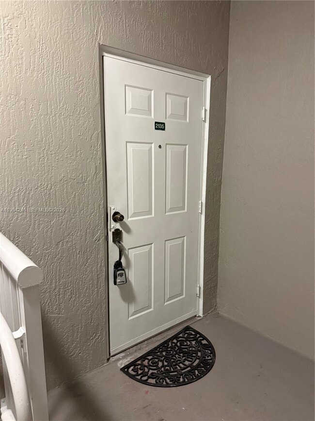 Building Photo - 2135 Shoma Dr