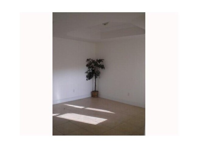 Foto del edificio - 4930 Windward Way