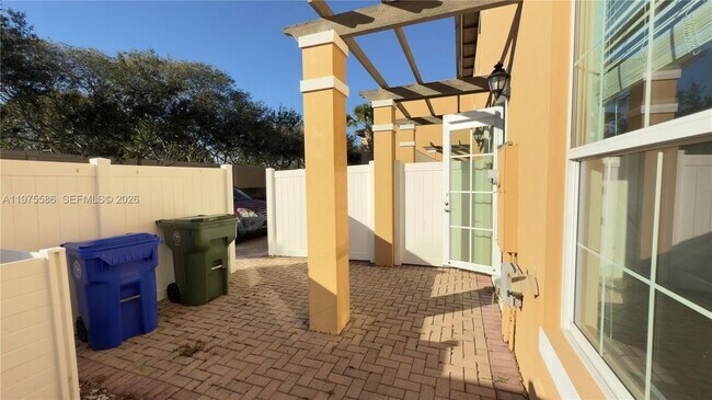 Foto del edificio - 1522 SW 147th Ter
