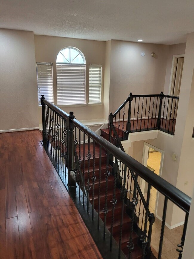 Foto del edificio - 14810 Rancho Vista Dr