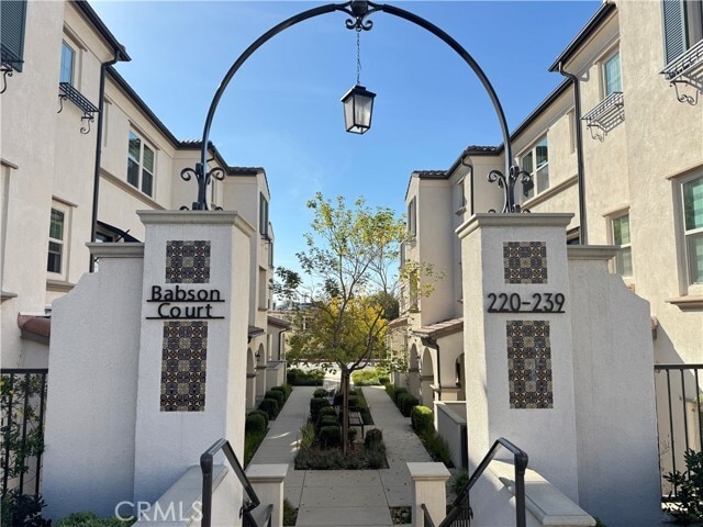 Building Photo - 235 Babson Ct