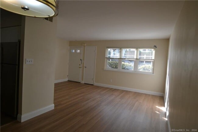 Building Photo - 29 Van Buren Ave