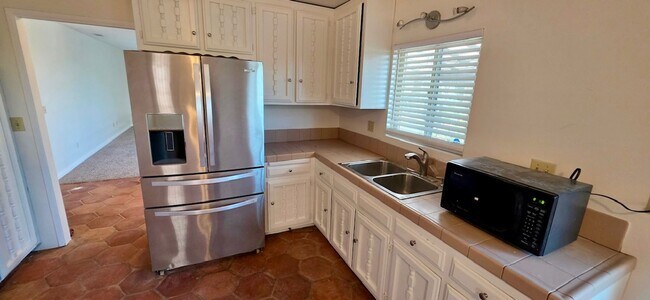 Foto del edificio - Great home with views of Sweetwater and Spring Valley mountains