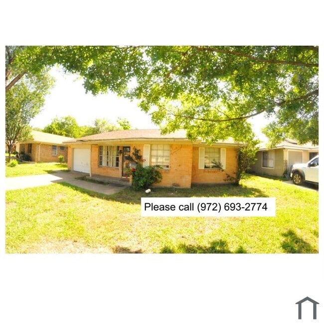 Building Photo - 2008 Pyramid Dr