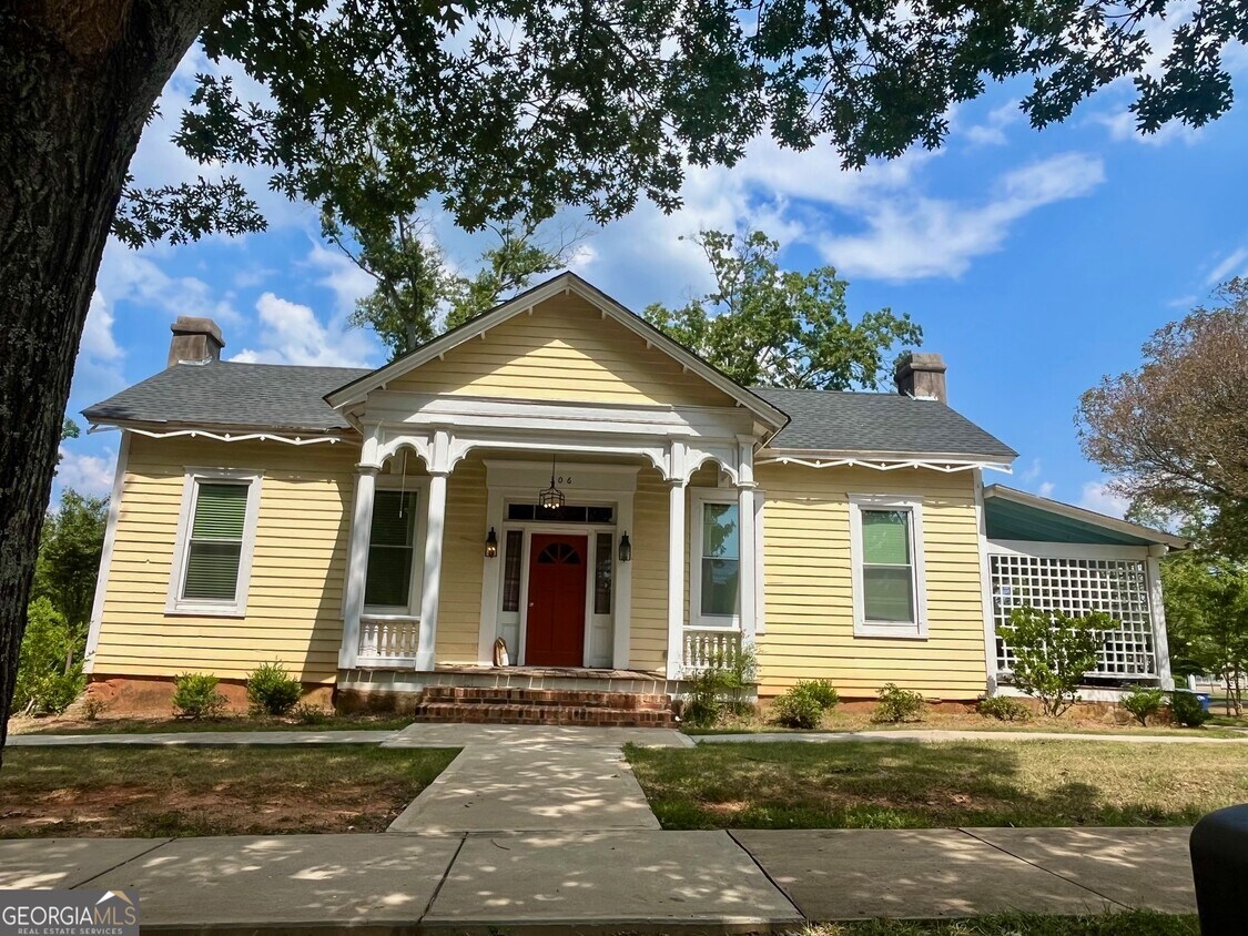 Foto principal - 306 N 6th St
