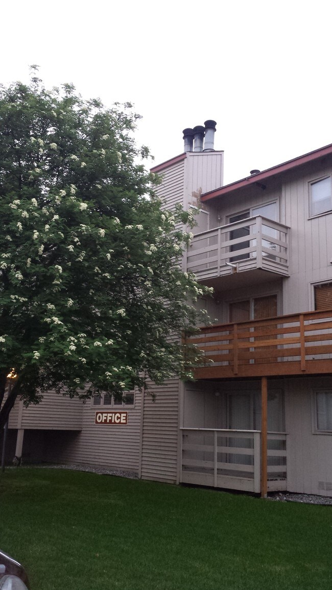 9725 Independence Dr Unit xxx, Anchorage, AK 99507 Condo for Rent in