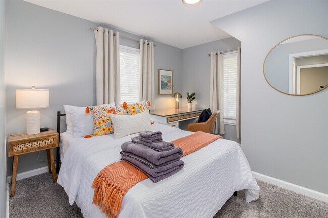 Foto del edificio - 23366 Hoover Ave