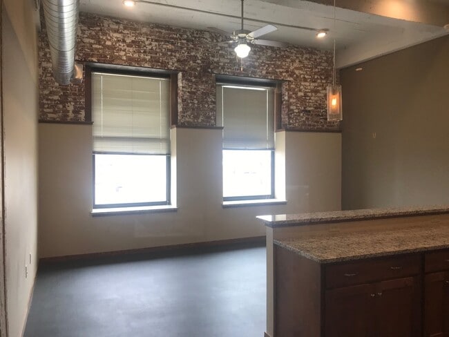 Building Photo - Kansas Avenue Lofts