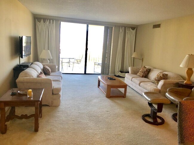 Building Photo - 1208 Marine Way