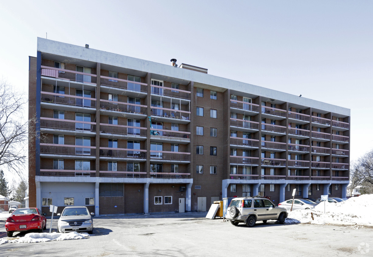 Building Photo - Russell Smyth Heights