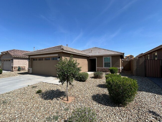 Foto del edificio - 16422 W Saguaro Park Ln